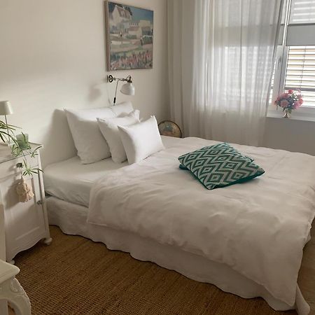 Avliving City Room Basel Bagian luar foto